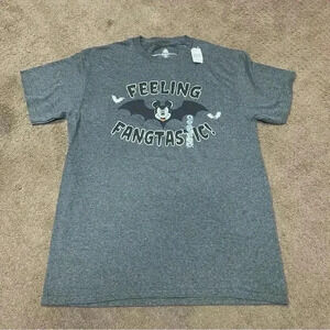 Mickey Mouse Feeling fangtastic Disney Halloween tshirt size medium NEW